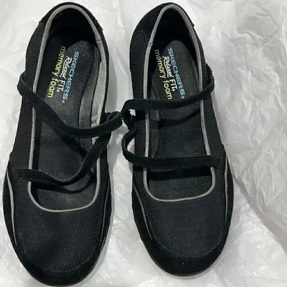 Skechers suede walkers size 8 1/2 Mary Jane - Picture 4 of 6